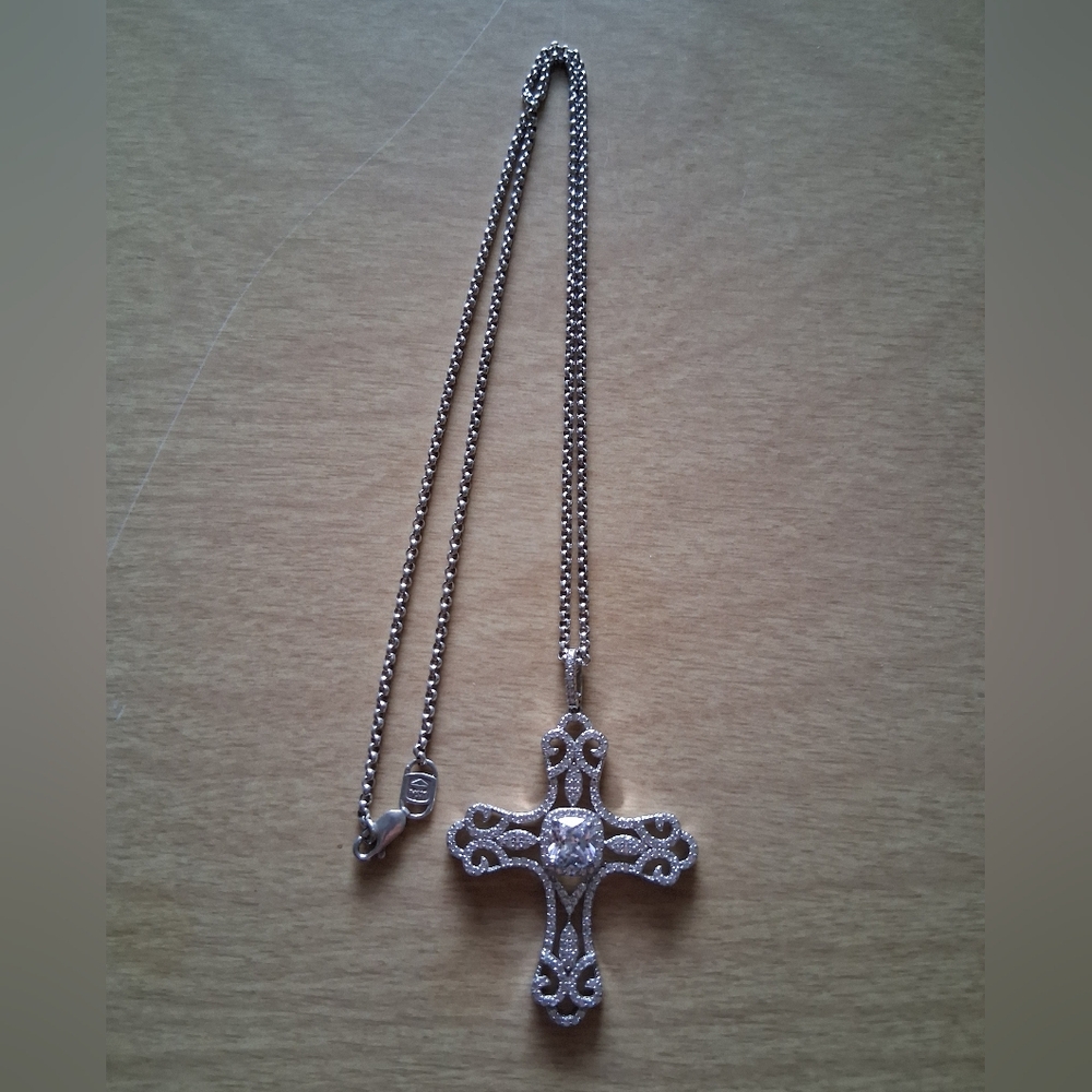.999 Silver 22" Link Chain 925 Silver Diamond Cross Pendant